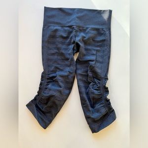Lululemon knee length pants.